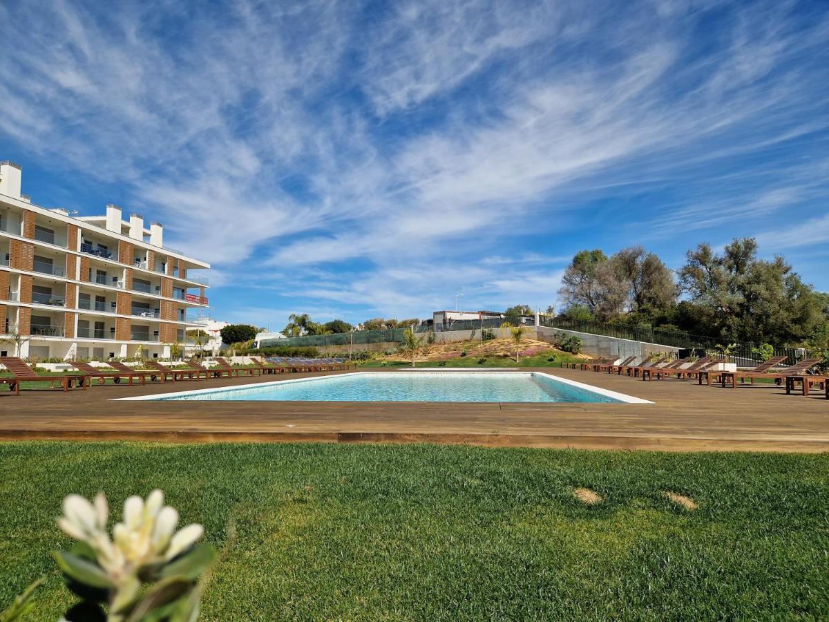 La Vanoise Piscina E Jardim * Albufeira
